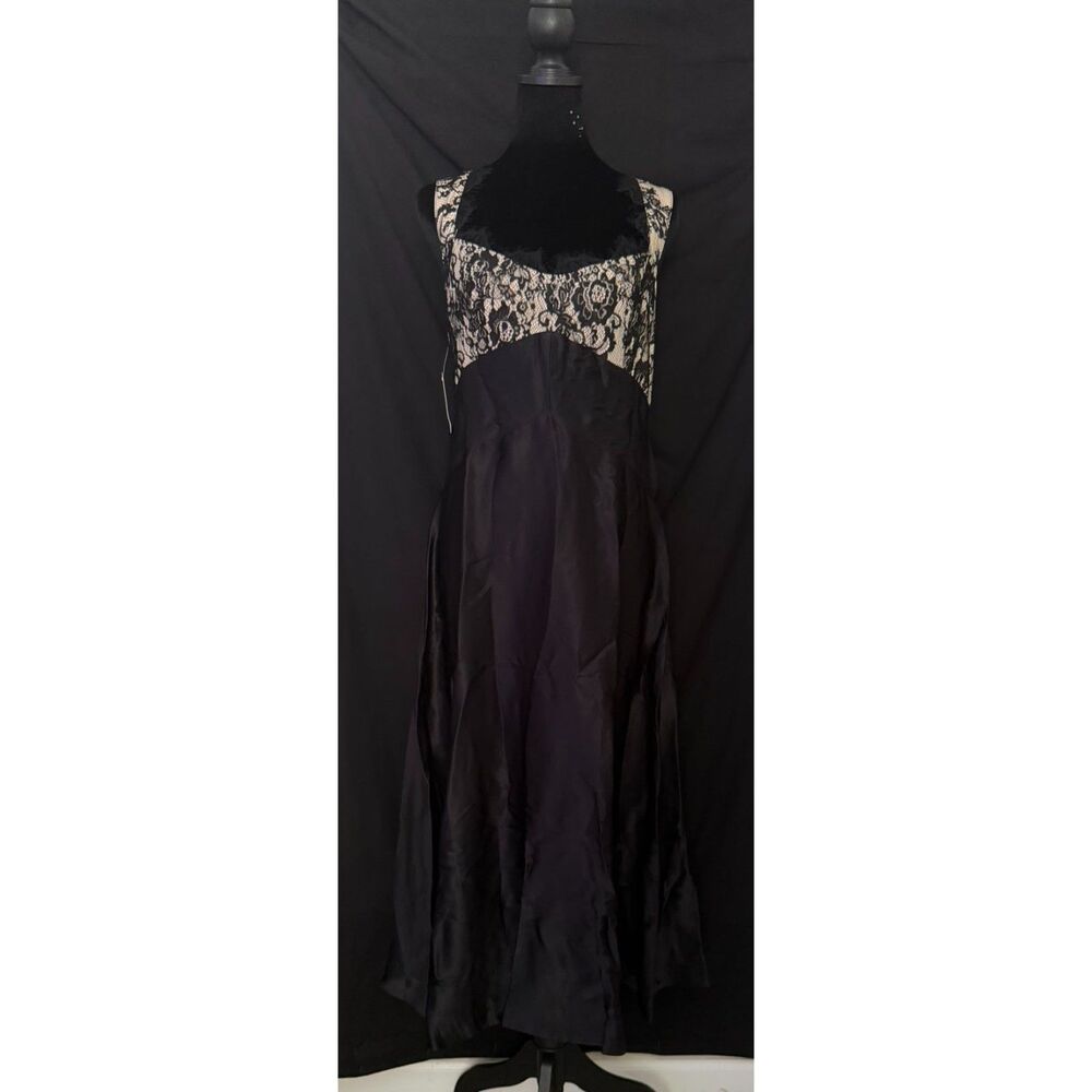 #230 - NWT Anthropologie Black Maeve Lace/Satin Slip Dress - Med Petite